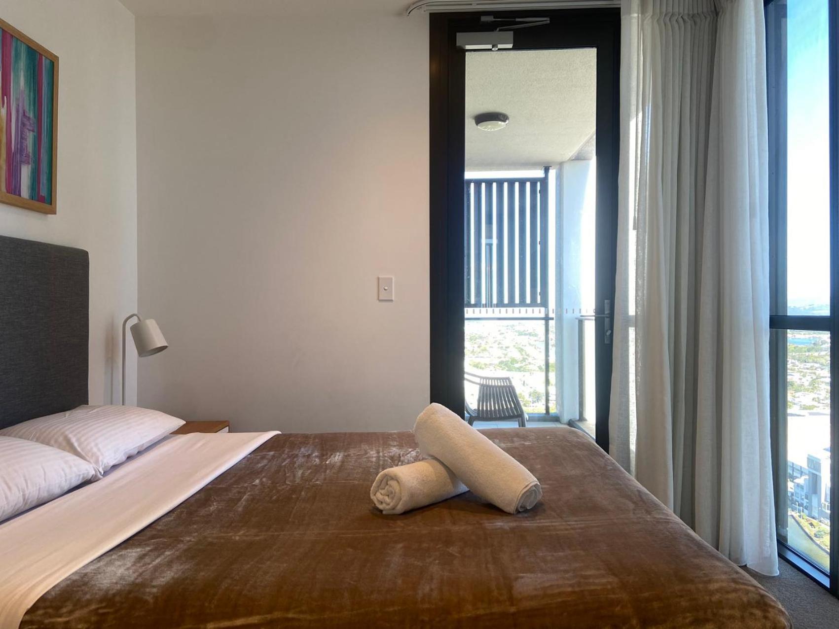 Beach Residences 2-Br River View Гоулд Коуст Екстериор снимка