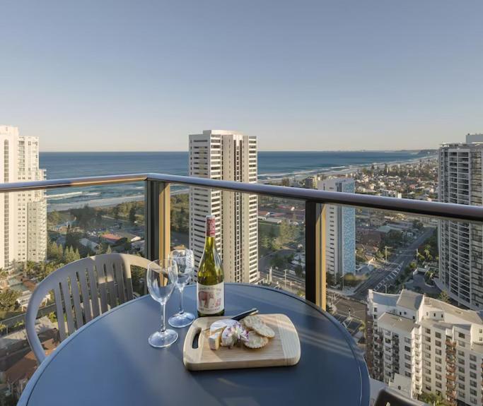 Beach Residences 2-Br River View Гоулд Коуст Екстериор снимка